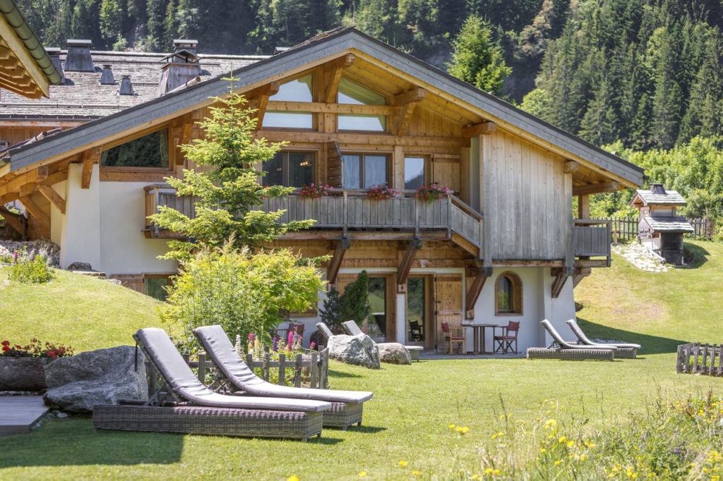 L'extérieur du Flocons de Sel avec Unique Hôtel Spa