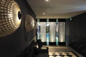 Spa du Domaine de Manville – espace bien-être élégant avec piscine intérieure