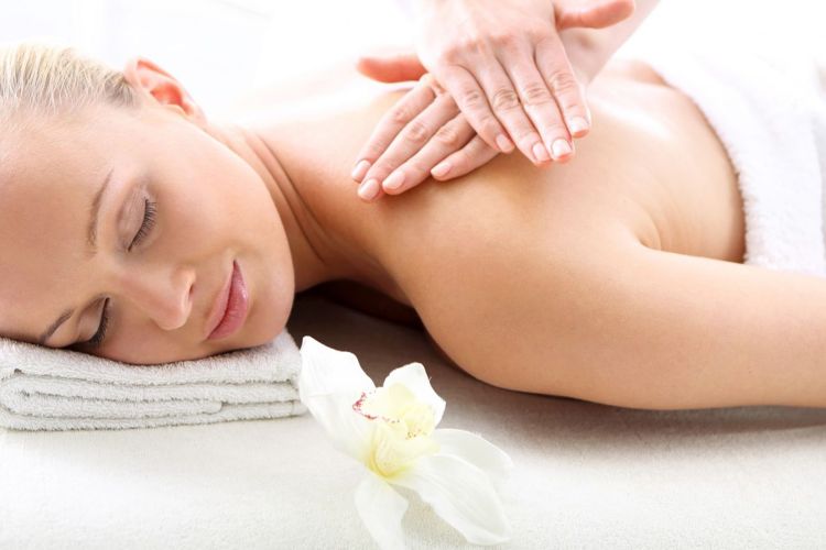 Massage bien-être au spa de l’Hôtel Le Spinaker