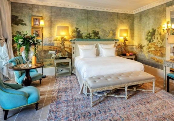 Chambre Prestige lumineuse avec mobilier raffiné à Aix-en-Provence