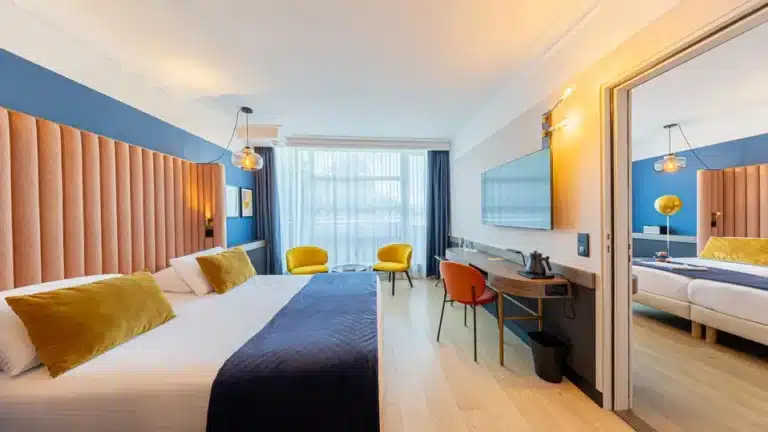 Chambre Supérieure avec balcon au Riviera