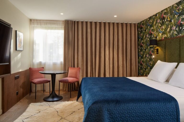 Chambre Supérieure de l'Hôtel Les Nomades à Beaune